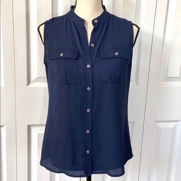 Banana Republic Tops - Banana Republic Sleeveless Button Down Blouse